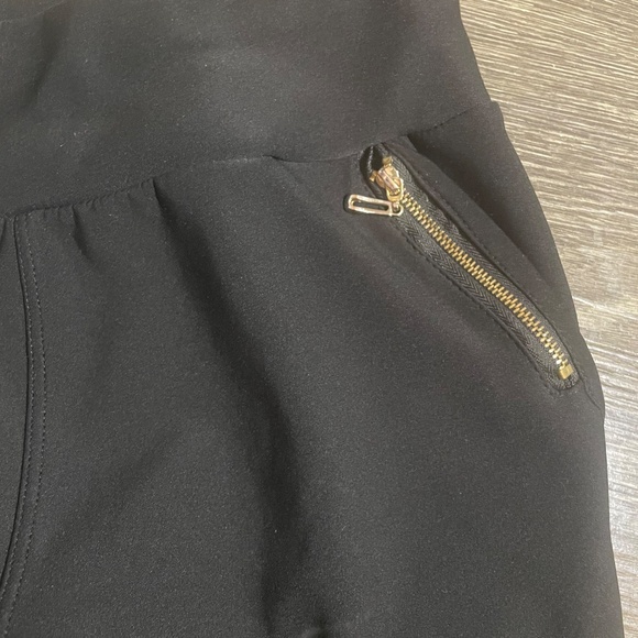 Trousers - Picture 7 of 9